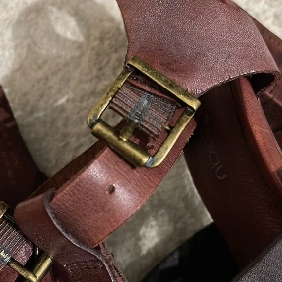 Leather 70s platform sandals. 6 - Picture 6 of 12